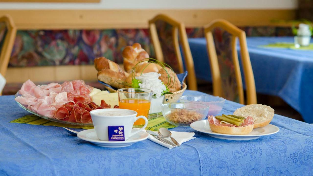 Hotel Garni Ruscel Santa Cristina Val Gardena Bagian luar foto